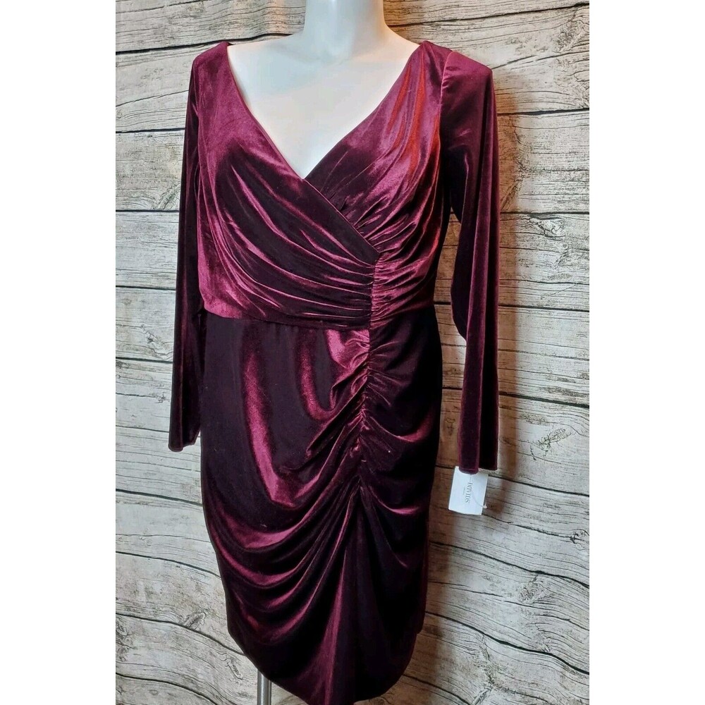 DB Studio Wine Long Sleeve Velvet Midi Dress Size 22